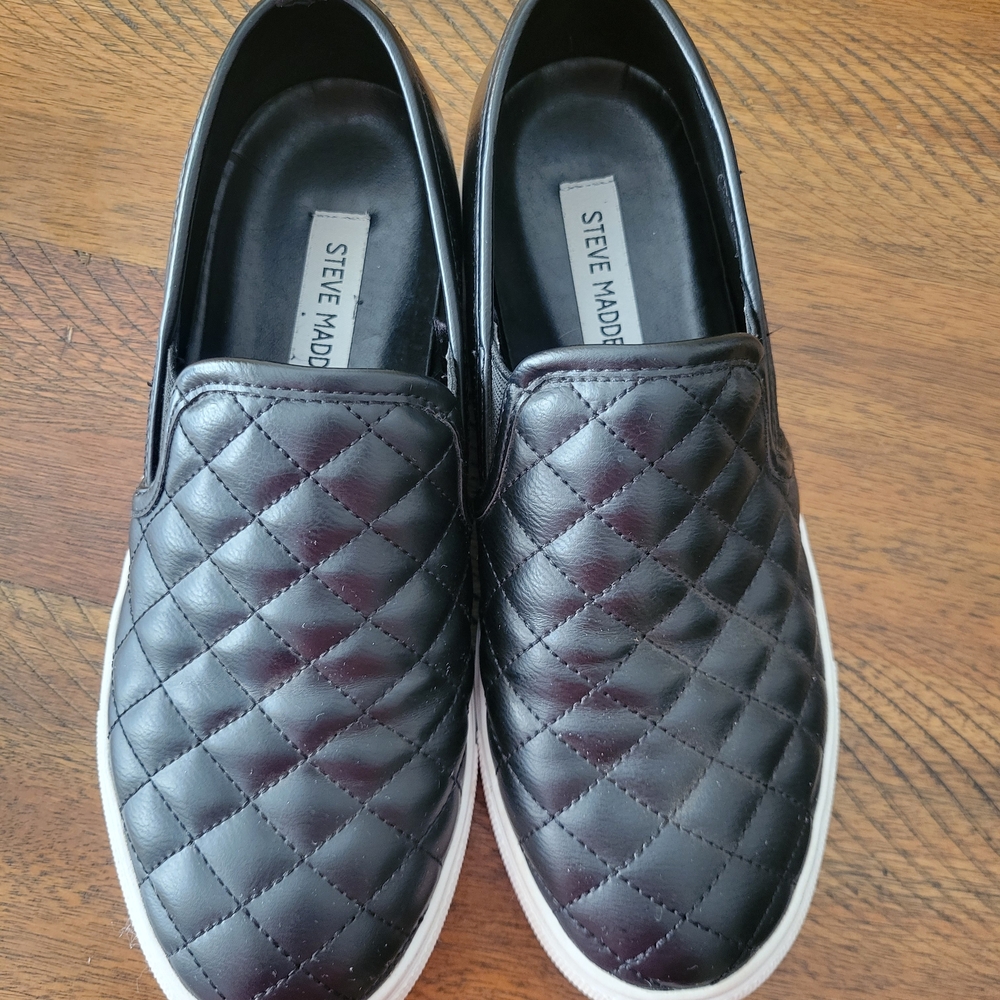 Steve Madden Quilted Black Women's Loafers